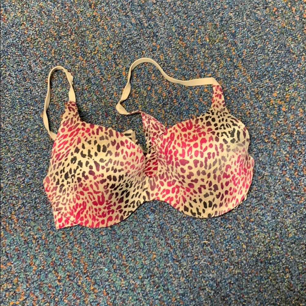 Lightly used like new bra (: make an offer
